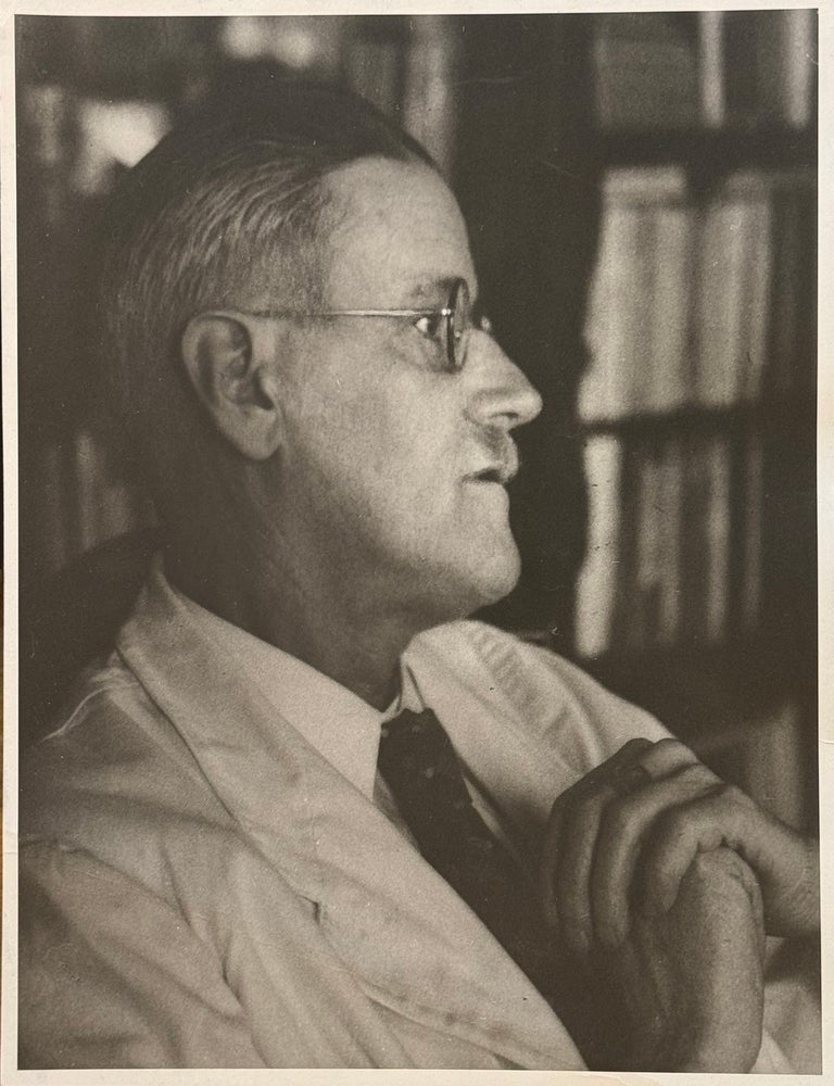 Item #2884 Photograph. JAMES JOYCE, JOSEF BREITENBACH.