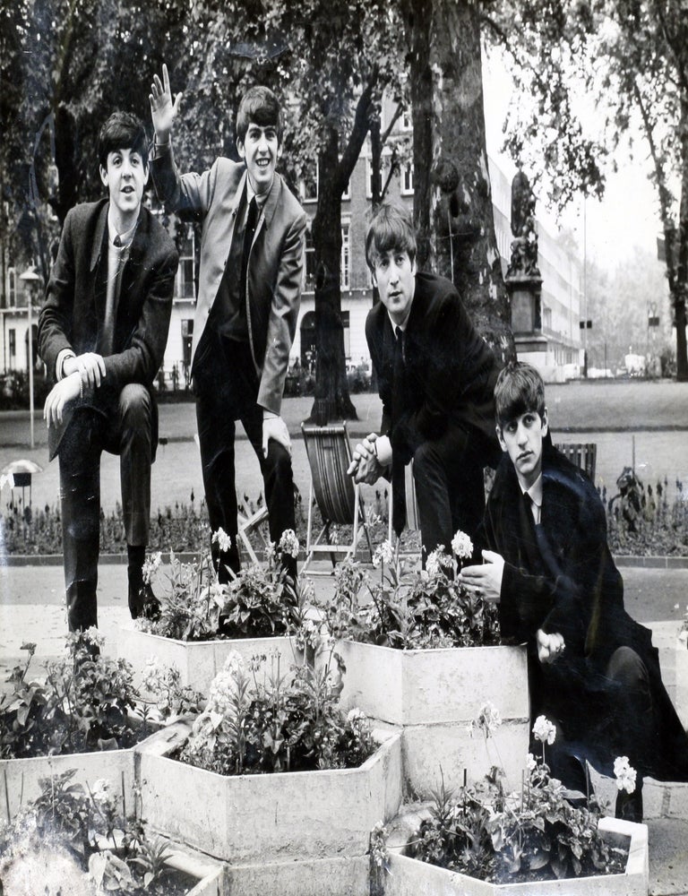 Photograph Signed. Paul THE BEATLES: John Lennon.