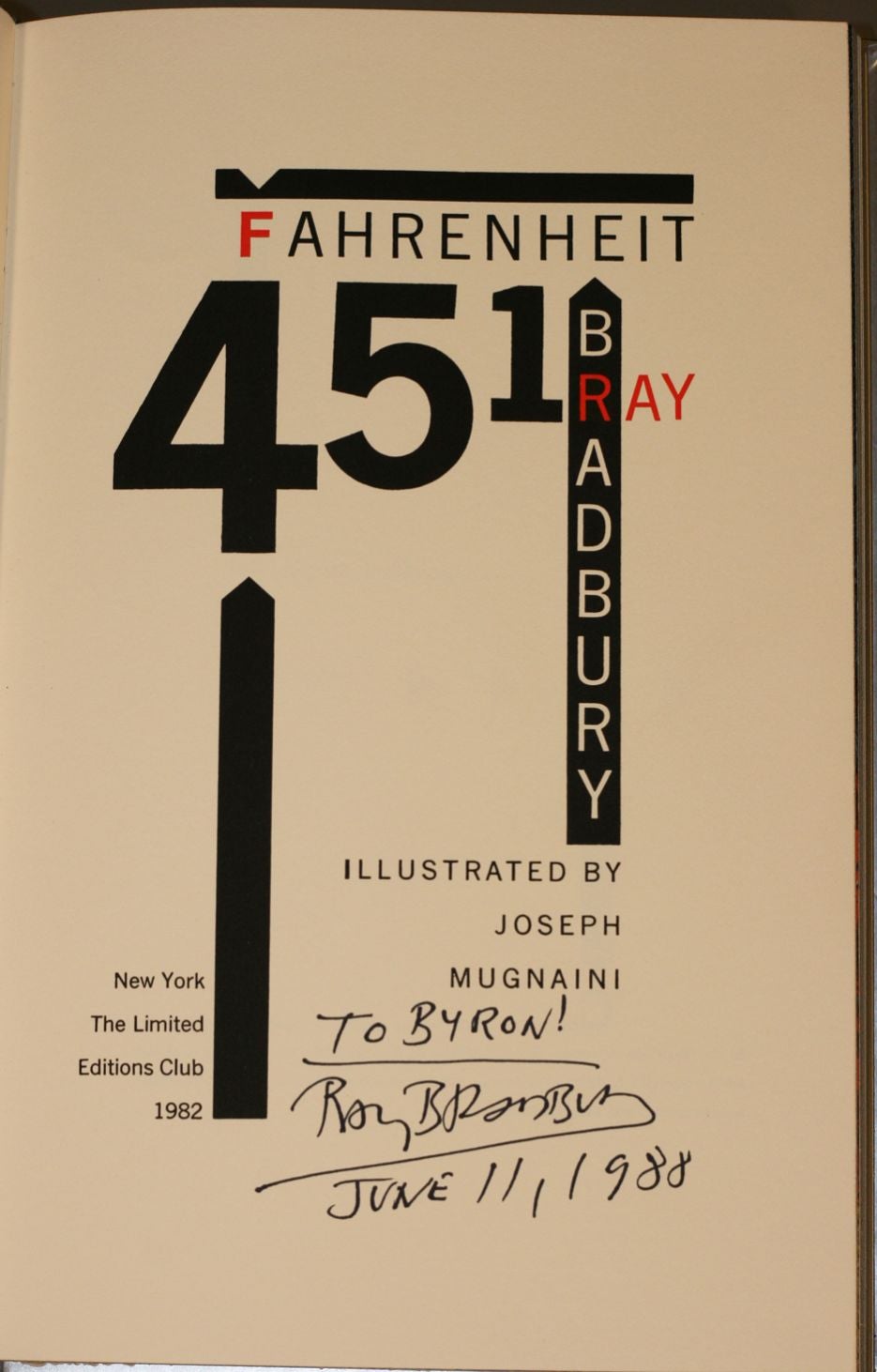 Fahrenheit 451, Ray Bradbury, Joe Mugnaini